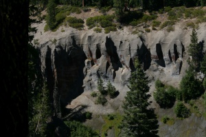 bergmassief aan de rand van Crater Lake | Crater Lake National Park